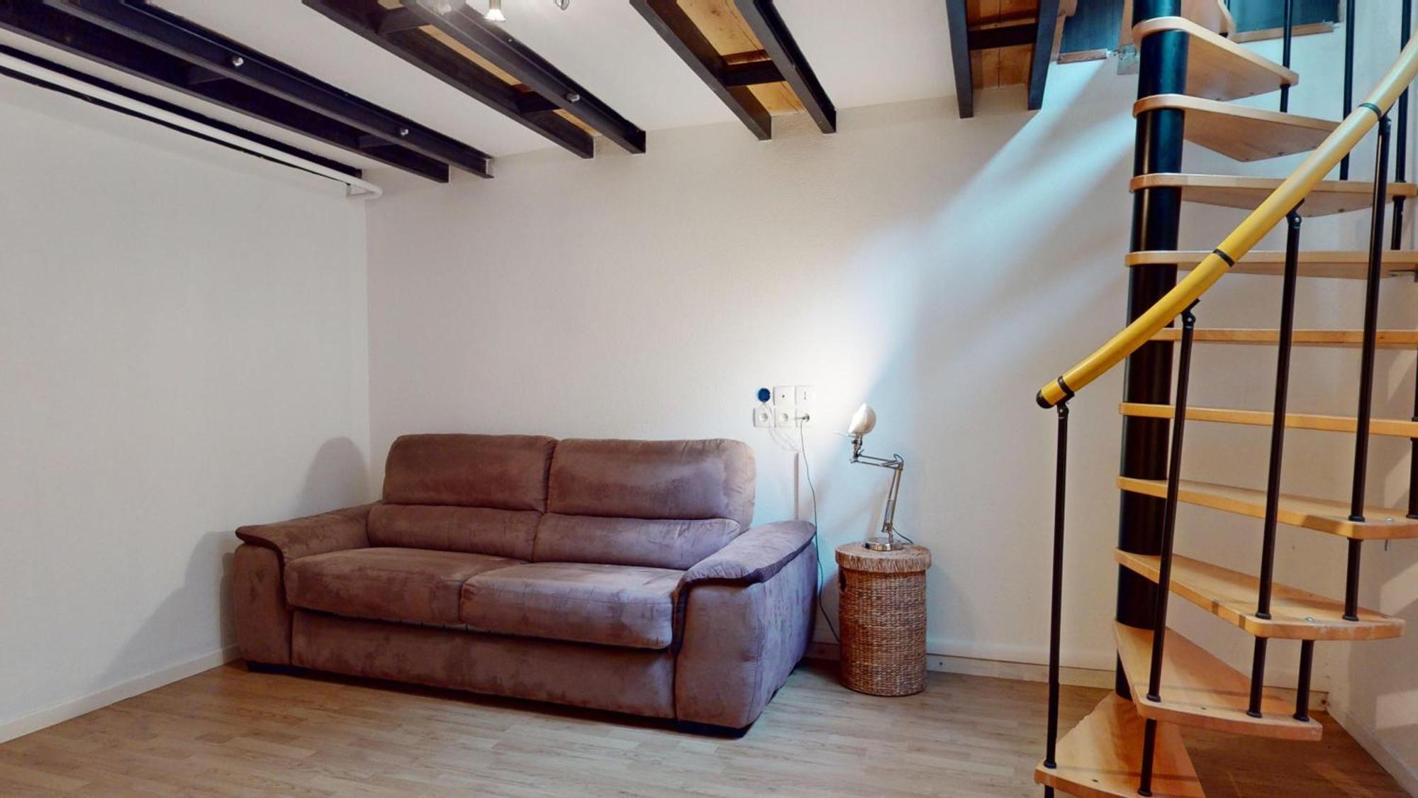Le Roesselmann 1 Parking Apartment